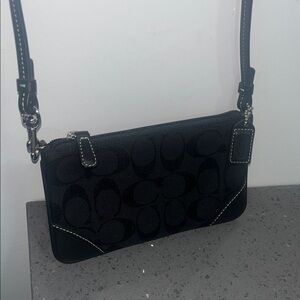 Coach Black Signature shoulder/wristlet